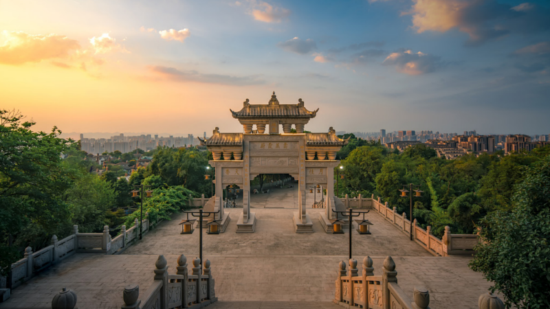 <dd><p><strong>委托业主：</strong>江北区鸿恩寺公园开发领导办公室</p><p><strong>项目区位：</strong>重庆市两江新区</p><p><strong>景观面积：</strong>约760000㎡</p><p><br/></p></dd>